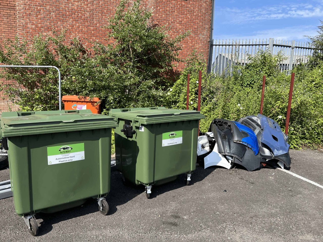 Waste Bins and Stillage Supply UK